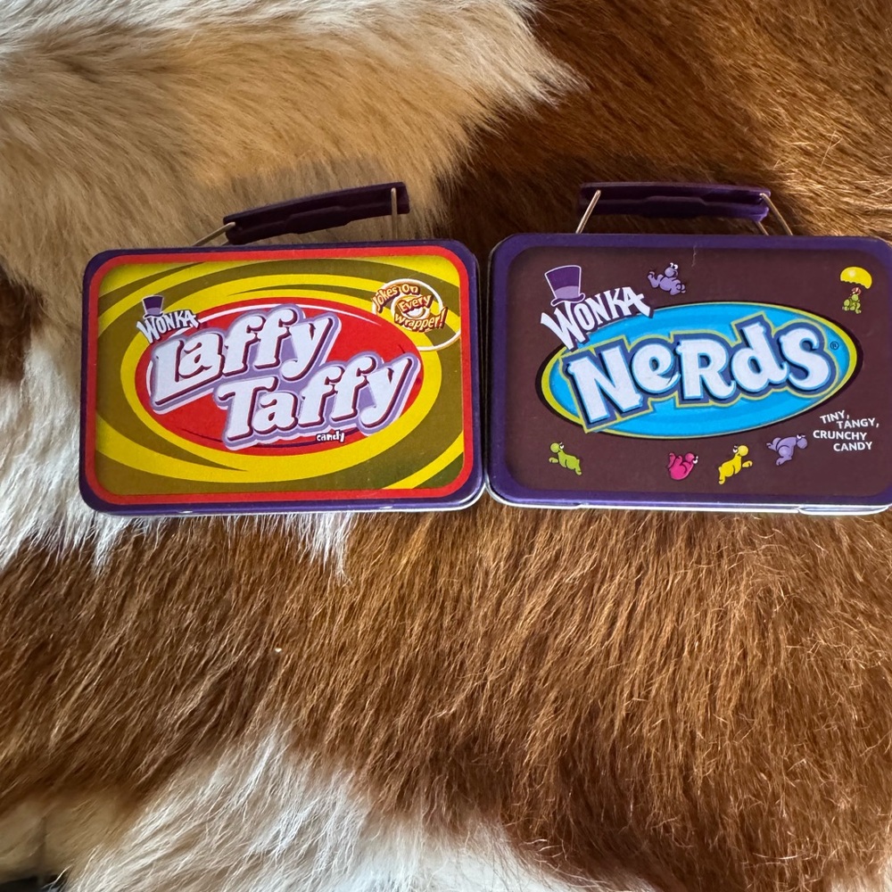 Wonka Laffy Taffy & Nerds Tin Lunchbox Set - Purple/Yellow - Picture 2 of 5